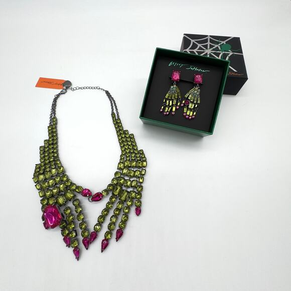 Betsey Johnson Rich Witch Hands Bib Necklace & Earrings Set Green Pink Nails NEW - Picture 1 of 10